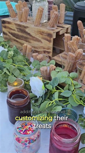 Churros with ice cream for dessert? Of course! It’s included in your service. Contact us!