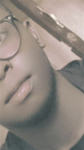 Bruno Megan Paul (@brunomeganpaul)’s videos with son original - Tess-Dara