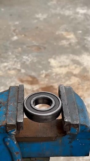 202K views · 524 reactions | Never throw old bearing! tool idea to make homemade DIY tools #tools #diytools #seniorwelder | hady elasyed | Facebook