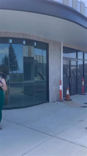 House Tour 🏡🔨 W/ no trending audio so enjoy my voice in all its glory, and yes I have my emotional support coffee with me 😝 Please reach out if you have any questions or would like guidance through our membership options! Contact | 0488 703 679 Email | info@kindredhouseau.com #newpilatesstudio #rockinghampilates #rockingham #safetybay #mandurah | Kindred House