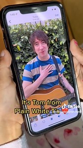 Tom Higgenson of Plain White T's surprised Delilah, who has been fighting cancer, with a personal performance of "Hey There Delilah" 💗 | Fearless Records