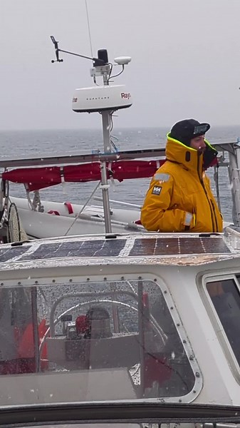 beginning of August, warmest time of the year. Sailing the Northwest Passage from Alaska to Greenland and yep it is snowing 😁🥶