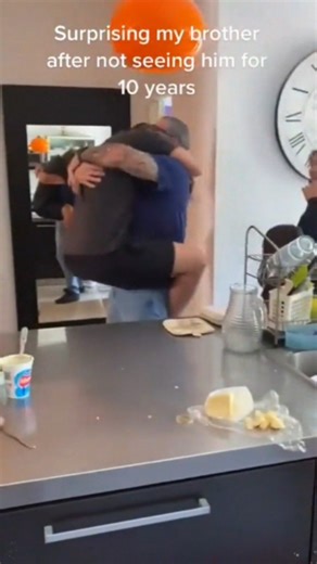 Friends Coming Back on Instagram: "When your best friend walks back into your life like they never left… This reunion hit me right in the feels. Tag the friend you’d drop everything for! #FriendshipGoals #BestFriendsForever #EmotionalReunion #FriendsAreFamily #WholesomeReels #FeelGoodMoment #ViralReel #ReunitedAndItFeelsSoGood #Heartwarming #ReelsThatMatter"