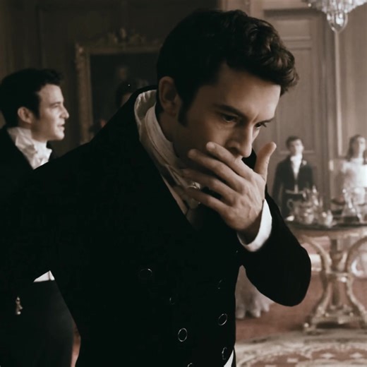 need me a man that yearns so bad that he remembers my scent for days because that INHALE HELLO??? go check my strawpage link in bio by the way!! spc: jcqscenes ac: valxaudios cc: killedseiya #anthonybridgerton #jonathanbailey #bridgertonnetflix #anthonybridgertonedit fake everything