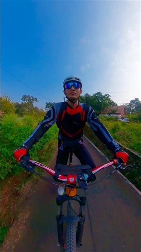 Sipare Green Park uphill track 🚴 #cycling #cyclingstory #cycling #bicycle #mtb #indonesiacycling ...