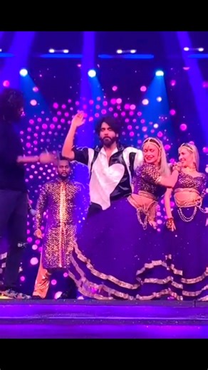 nagarjuna fabulous💥dance on Sasirekha 🥰#chiranjeevi #sasirekha #manashankaravaraprasadgaru #shorts