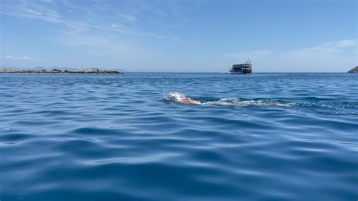 Biggest lesson I learnt was to focus on technique over how many laps I could do first. The energy I use now when I swim long distances is so much less as my breathing has changed due to the glide and time I have between each stroke. It still amazes me now how you can swim with such little effort. Learn #oceanwalkertechnique and you will see. 🏊‍♂️👍 Go to Ocean Walker Vimeo my on line coaching at £12 per month OVER 50 videos WITH INSTRUCTION FROM ME 💪💪 | Adam 'Ocean' Walker