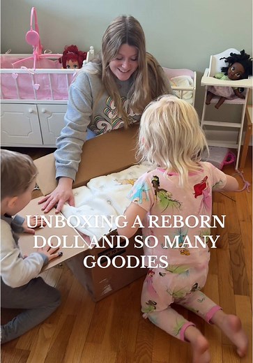 Unboxing Reborn Doll Surprises and Accessories