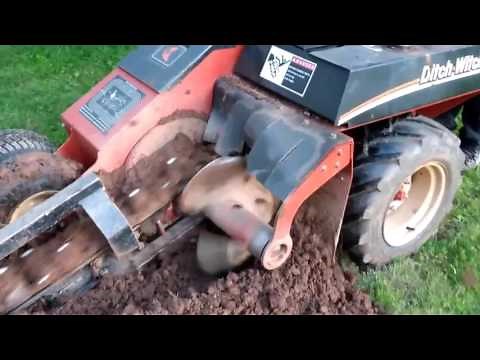 Ditch Witch 1820 Trenching Operation 4 inch pipe