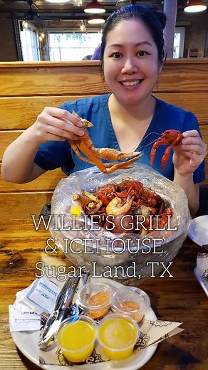 👩‍🍳Vicky | Food+Life Content Creator on Instagram: "📍 Willie's Grill & Icehouse | @williesgrill 🙌 Crawfish season is here, and I'm starting it out at Willie's Grill & Icehouse! Their live Louisiana crawfish are delivered daily and you can get them with your favorite ice-cold drink 🍺, in a lively, laid back vibe. We feasted on fresh, flavorful crawfish 🦞, seasoned to perfection along with our favorite bites and brews 🍽. @williesgrill is a true Texas Icehouse classic since 1993 and have sev