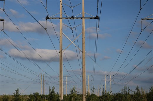 White House and governors push largest grid operator to lower costs