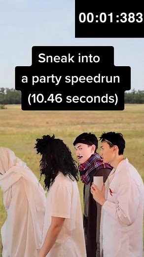 Sneak into a party speedrun (10.46 seconds) #speedrun #comedy #fyp | sword art online