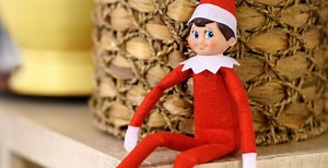 Indul a karácsonyi csínysorozat! Hozzátok is beköltözik egy manó?