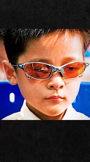 Raval Dasharath on Instagram: "Movie: CJ7 (2008) 👦 A poor boy with big dreams 🧸 A strange toy falls from the sky 👽 Not a toy… but a miracle ❤️ Love of a father gives hope 😢 Life is hard, but heart is strong ✨ Magic appears when you least expect it 🤖 CJ7 brings laughter and tears 🌟 Friendship beyond this world 💔 Loss teaches the value of love 👽 Because some heroes are small, ❤️ But their hearts are infinite 日本利用压电瓷砖将脚步转化为电能。 这些瓷砖捕捉来自你脚步的动能。 当你行走时，你的重量和动作会 对瓷砖产生压力。 瓷砖会轻微弯曲,从而产生机械应力。 瓷砖内部的压