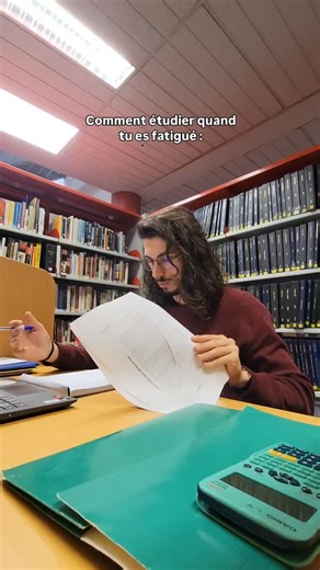 Angelo Rachou on Instagram: "Hey, je m'appelle Angelo et même si j'ai majoré ma promo pendant 2 ans en génie industriel, génie mécanique et maintenance, j'ai aussi eu des jours ou je n'avait aucune motivation pour travailler. Mais grâce aux astuces que je vais te donner, j'ai toujours réussi à rester régulier et valider tous mes examens ! Si tu veux des méthodes de révisions scientifiquement prouvées, pense à t'abonner et faire un tour sur mon feed ! ⭐ Méthode POMODORO : Règle un timer pour fair