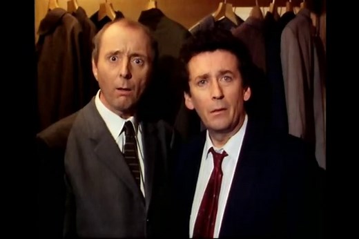 The Detectives S1/E1    Robert Powell • Jasper Carrott • Jerry Hall