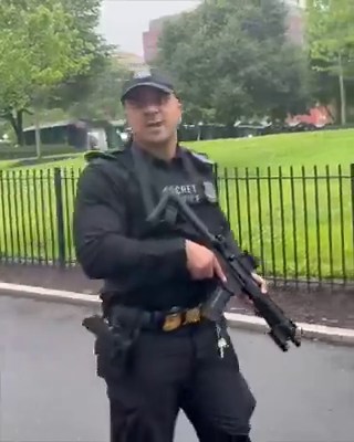 Secret service agent FORCES reporters inside at gunpoint 👀Standard procedure, right?That is what I thought too… until I watched it again…