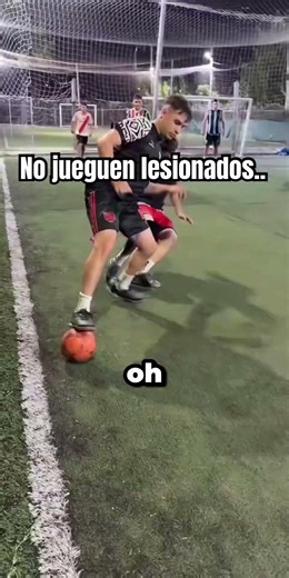 Don't play injured... and I did it unintentionally. #football #stream #clip #viral #foryou