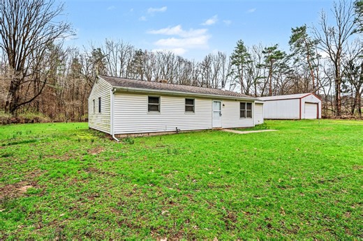 1401 S 2nd St, Kalamazoo, MI 49009 - MLS 26013849 - Coldwell Banker