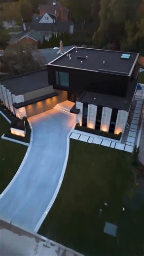 Real Estate & Design 📐 | @DmgConcreteDesign completed another stunning project 😍 @DmgConcreteDesign had the pleasure of collaborating with incredible clients and... | Instagram