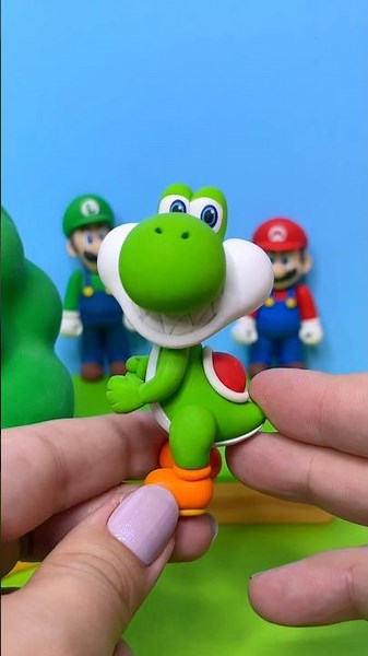 Yoshi Swallows Chain Chomp - Super Mario Galaxy Movie: CLAY