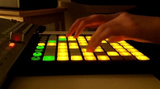 Madeon - Pop Culture (live mashup)