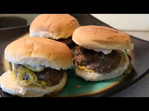 Easy Delicious steamed hamburgers in the instant pot