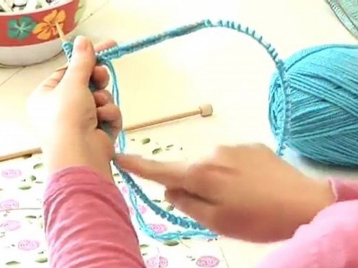 How To Use Circular Knitting Needles - video Dailymotion