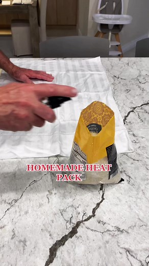 #homemade #heatpack #icepack #homeremedy easy to use and it’s homemade. Enjoy, follow for more homemade ideas