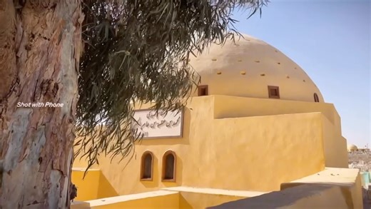 Ameen Bueto on Instagram: "Bahnasa ialah kota purba yang sarat dengan sejarah — dari zaman Firaun hingga era pembukaan Mesir oleh umat Islam. Ia dikenali sebagai “Kota Para Syuhada’” kerana ramainya pejuang yang gugur di medan perang. Hingga hari ini, masyarakat tetap melihatnya sebagai salah satu tempat yang memiliki keberkatan dan nilai rohani yang tinggi. #bahnasa #maqamsyuhada"