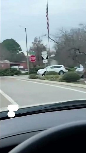 Eyewitness captures dramatic train derailment in Tennessee