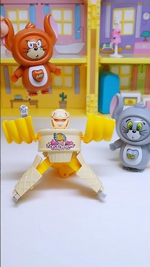 Ice Cream turned into a ROBOT?! 🍦🤖 Tom & Jerry are SHOCKED!