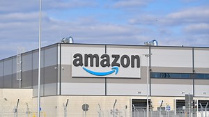 Amazon scans warehouse workers for fevers using thermal cameras