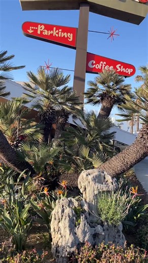 14K views · 2K reactions | @pannsrestaurant ... you haven't done Los Angeles or Googie, until you've done pans serving it up near LAX since 1958 where do we begin to behold the glory? | Charles Phoenix | Facebook