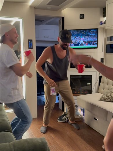 Carly Pearce on Reels