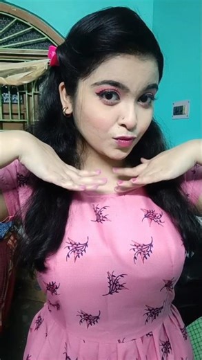 Glossy Pink Lips 💕👄✨ || #shorts #youtubeshorts #viral #lipgloss