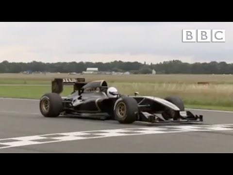 The Stig takes the F1-style Lotus round the track | Top Gear - BBC