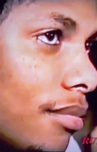 Eazy E was a savage: I used to make people buy ￼records😳