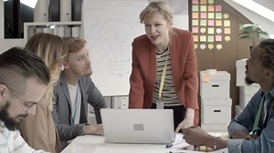 The difference between how an entrepreneur thinks vs. an MBA