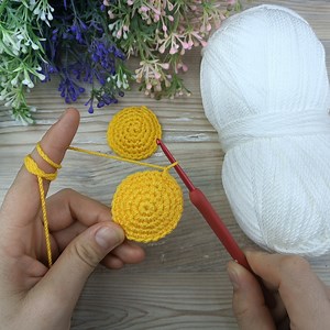 3.1K views · 68 reactions | Knitted daisy model  You will be amazed by it  Let's knit together #crochet #knitting | Knitting Fashion | Facebook
