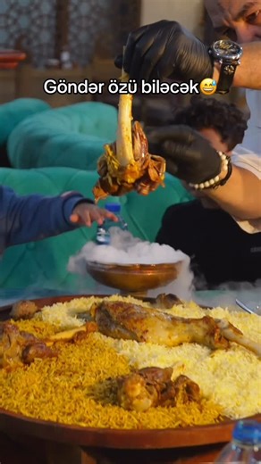 Baku Sharg Restaurant on Instagram: "Vaxtında gəlmədisə borc onundur😅 #shargrestaurant #baku #chefceyhun"