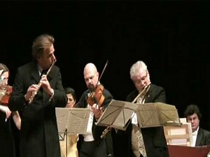 Sir James Galway and Andrea Griminelli play Vivaldi's concerto for two flutes and Strings