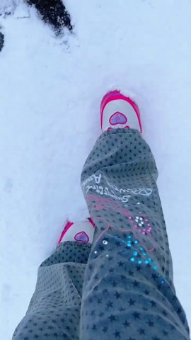 しなこの光る靴の魅力と機能