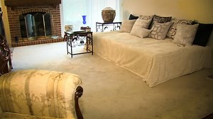 Woman fears foreclosure after carpet dispute with condo association in Prospect Heights