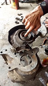 No Problem! Install a Bearing Like a Pro! #DIYCarRepair #NoPressNeeded #MechanicHacks #AutoRepairTips #CarFix #GarageHacks #EasyFix #CarMods #FixItFast #ProMechanic #HandyManTips #QuickRepair #CarWorkshop #MechanicLife #ToolTricks | Mechanic Updates