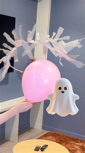 Try This Balloon Static Trick at Home 🎈⚡️ #kidsscienceexperiment #diy