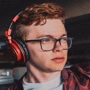 LYIN' 2 ME AMONG US (Lyrics in English) - CG5