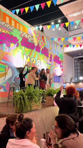 ¿Escuchan #podcast peruanos? 😍💗 mi favorito es @Calla Cabro y su junta fue un éxito! #parati