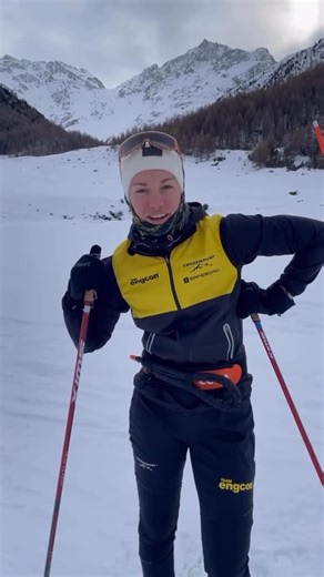 Sportshopen on Instagram: "Intervallpass för längdskidåkning 🚀 Detta intervallpass är perfekt för dig som tränar inför längre skidlopp eller som helt enkelt vill bli snabbare och starkare i längdskidåkning. Passet utvecklar uthållighet, tempokänsla och högintensiv kapacitet och kan genomföras både på skidor eller på en SkiErg. 10–30 min (zon 1 – uppvärmning) 1–3 × 12 min (zon 2–3 – medelintensivt) Vila 2 min mellan varje intervall 10–30 min (zon 1 – lugnt) 5 × 3 min (zon 4 – progressivt, hårt) 