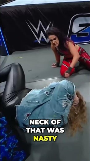 Wrestling Match Heats Up: Crazy High Risk Moves! (WWE SmackDown: December 13, 2024) #WWE #Shorts